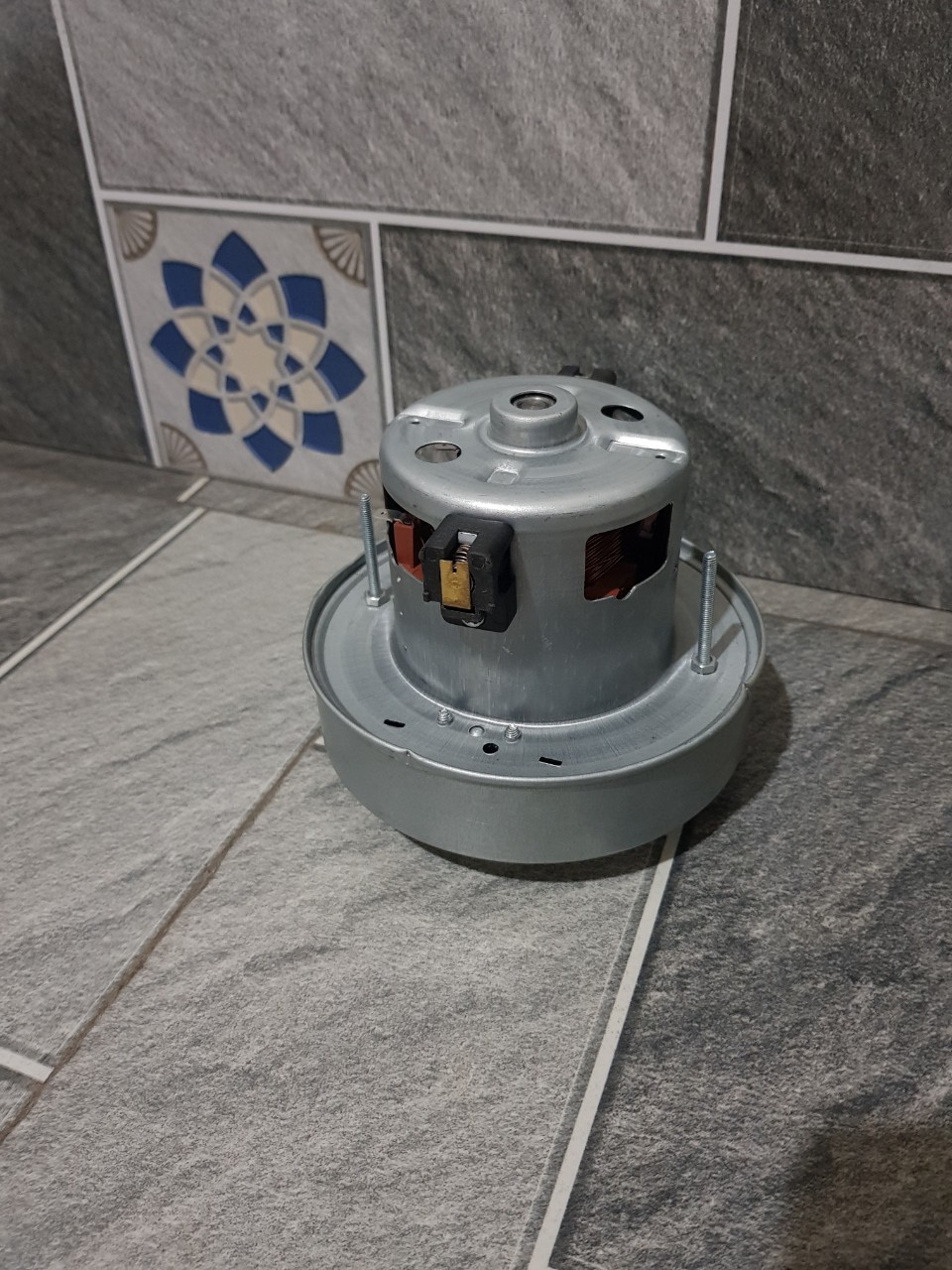 z5209871360795_88f1bbf77e33b50cdc44e472b99a394a